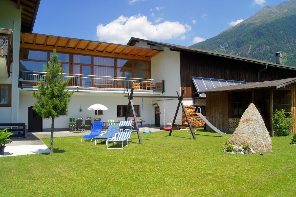 Apartments Bauernhof Dismasn Hof Längenfeld Dış mekan fotoğraf