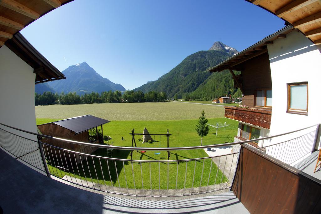 Apartments Bauernhof Dismasn Hof Längenfeld Oda fotoğraf